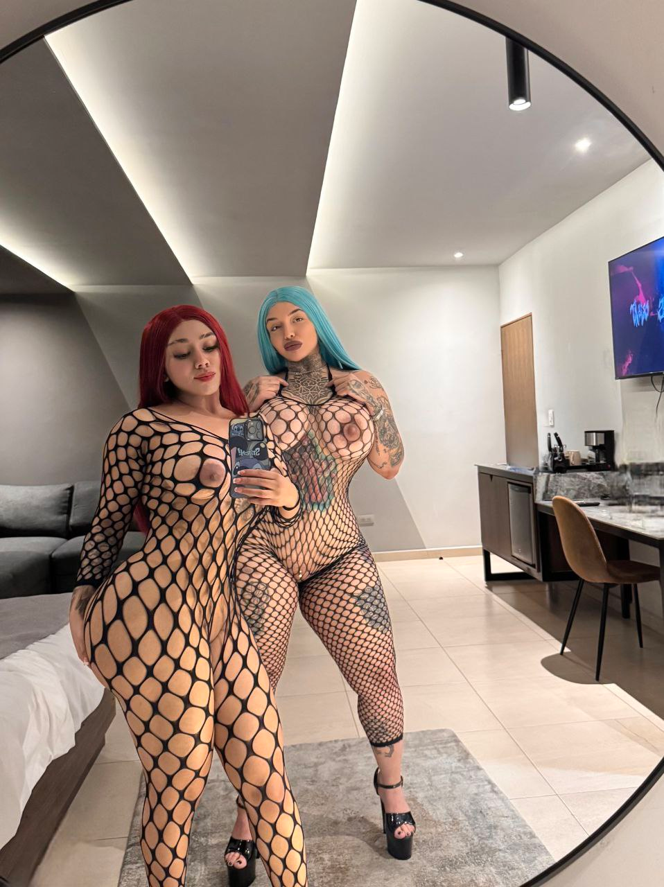 Collab with Bratzcurvyy & Cherryvenegas